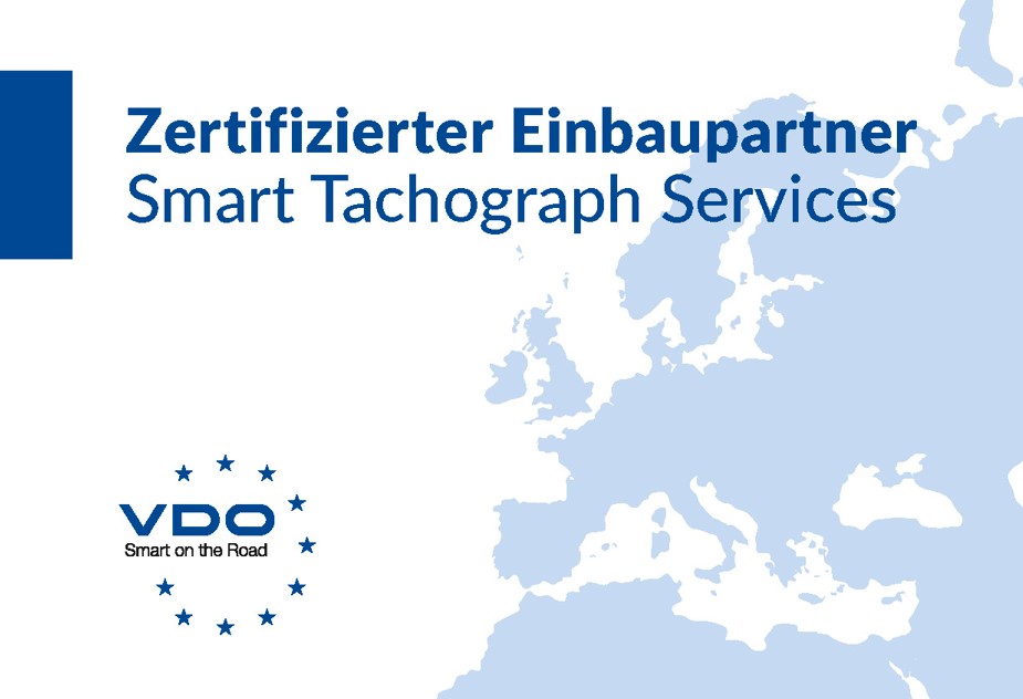 Zertifikatsdarstellung für zertifizierte VDO-Einbaupartner. Das Bild zeigt eine Karte von Europa, das VDO-Logo in einem Kreis aus blauen Sternen und die Bildunterschrift: „Zertifizierter Einbaupartner – Smart Tachograph Services“.